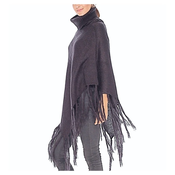 New York Collection Sweater Poncho W/Fringes Sweater Gray Color Sweater Size M - Picture 7 of 10